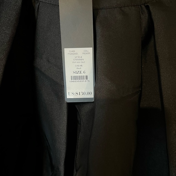 Fabulous, never worn WHBM full A-line skirt - Picture 3 of 3